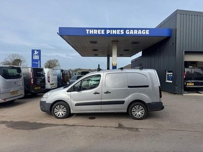 Used Citroën Berlingo 90 HP (66 kW) 2015 Silver MPV