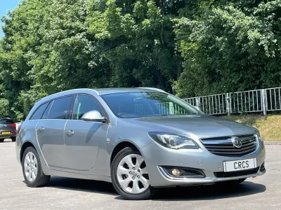 Used Vauxhall Insignia SRi 163 HP (119 kW) 2015 Silver Estate