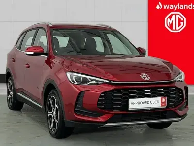 Usado MG ZS SE 196 CV (144 kW) 2025 Rojo SUV