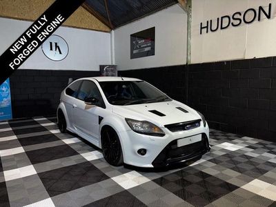 Used Ford Focus RS 350 HP (257 kW) 2010 White Hatchback