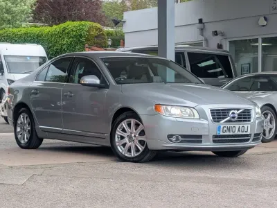Usado Volvo S80 SE Lux 205 CV (150 kW) 2010 Plateado Berlina