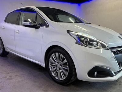White Used 2017 Peugeot 208 Allure Hatchback | £3,195 (Fair price)