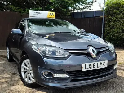 Used Renault Mégane Dynamique 110 HP (80 kW) 2016 Grey Hatchback