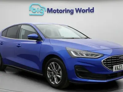 Used Ford Focus Titanium 125 HP (91 kW) 2023 Blue Hatchback