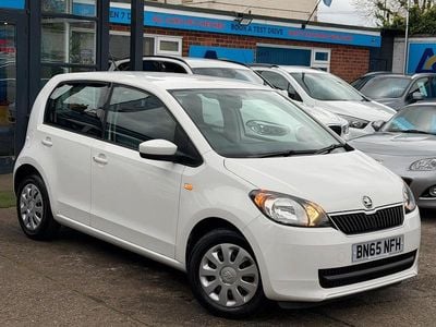 Used Skoda Citigo SE 60 HP (44 kW) 2015 White Hatchback
