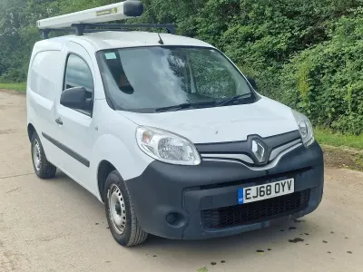Used Renault Kangoo 75 HP (55 kW) 2018 White MPV