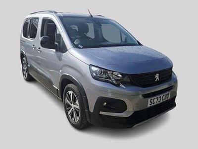 Begagnad Peugeot Rifter Allure 2024 Grå Minibuss