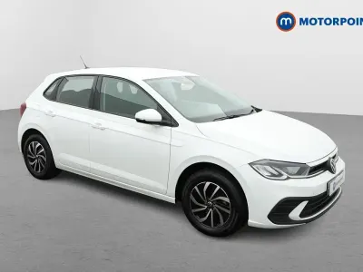 Begagnad VW Polo Life 2024 Vit Halvkombi