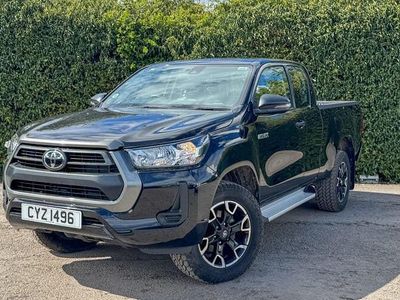 Used Toyota HiLux Active 150 HP (110 kW) 2023 Black Pickup