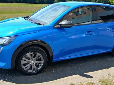 Used Peugeot e-208