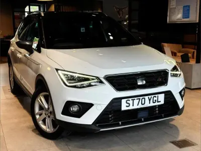 Używany Seat Arona FR 108 KM (79 kW) 2021 Biały SUV