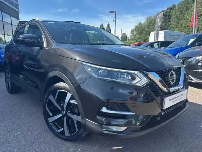 Used Nissan Qashqai N-Motion 155 HP (114 kW) 2021 Black SUV