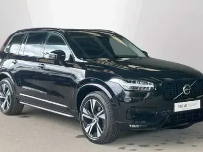 Używany Volvo XC90 Plus 232 KM (170 kW) 2023 SUV