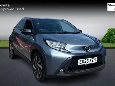 Used Toyota Aygo X 72 HP (52 kW) 2025 Grey SUV