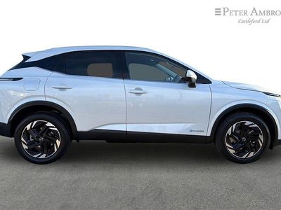 Used Nissan Qashqai N-Connecta 187 HP (137 kW) 2025 White SUV