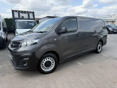 Used Vauxhall Vivaro S 145 HP (106 kW) 2022 Grey MPV