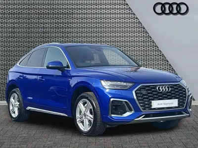 Begagnad Audi Q5 S-Line 2023 Blå SUV