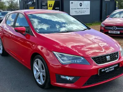 Second-hand Seat Leon FR 184 CP (135 kW) 2014 Roșu Hatchback