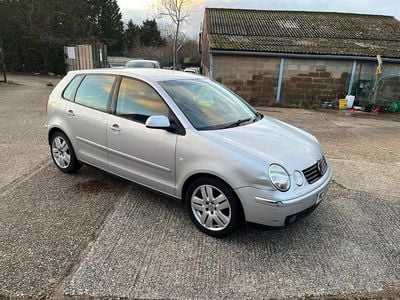 Used VW Polo Sport 75 HP (55 kW) 2003 Silver Hatchback