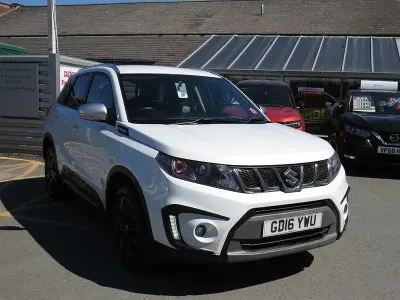 Gebraucht Suzuki Vitara 140 PS (102 kW) 2016 Weiß SUV