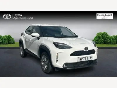 Used Toyota Yaris 116 HP (85 kW) 2025 White Hatchback