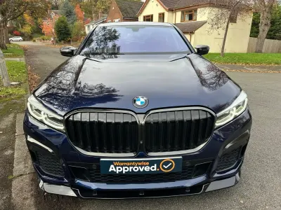 Usado BMW 750 M Sport 2021 Azul Berlina