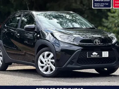 Used Toyota Aygo X PURE 72 HP (52 kW) 2023 Black SUV