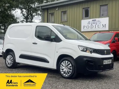 Used Peugeot Partner S 131 HP (96 kW) 2020 White MPV