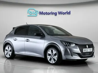 Second-hand Peugeot 208 GT 102 CP (75 kW) 2022 Gri Hatchback