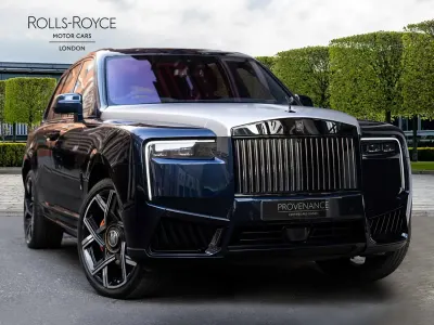 Usado Rolls Royce Cullinan 571 HP (419 kW) 2025 Branco SUV