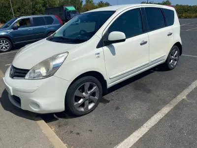 Used Nissan Note N-TEC 110 HP (80 kW) 2011 White Hatchback