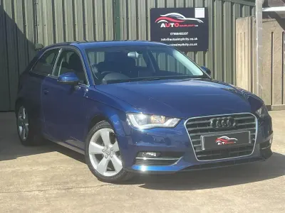 Used Audi A3 Sport 140 HP (102 kW) 2013 Blue Hatchback