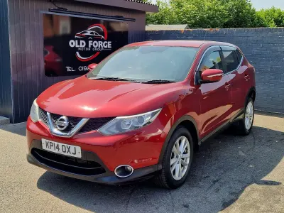 Used Nissan Qashqai Acenta 130 HP (95 kW) 2014 Red SUV