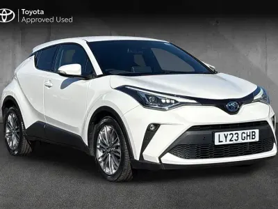 Used Toyota C-HR 120 HP (88 kW) 2023 Pure white SUV