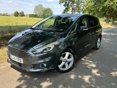 Used Ford S-MAX Titanium 2016 Green MPV