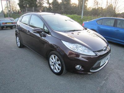 Used Ford Fiesta Zetec 94 HP (69 kW) 2011 Red Hatchback