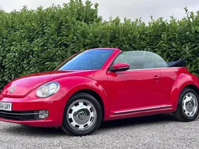 Used VW Beetle Cabriolet Design 105 HP (77 kW) 2014 Red Cabriolet