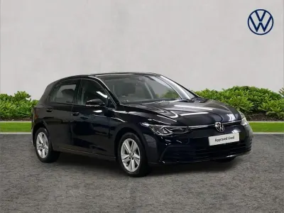 Used VW Golf VIII Life 130 HP (95 kW) 2023 Black Hatchback