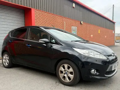 Used Ford Fiesta Zetec 95 HP (69 kW) 2012 Black Hatchback