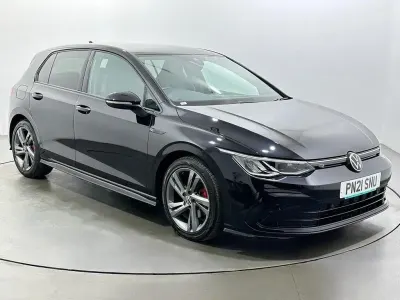 Second-hand VW Golf VII R-line 150 CP (110 kW) 2021 Negru Hatchback