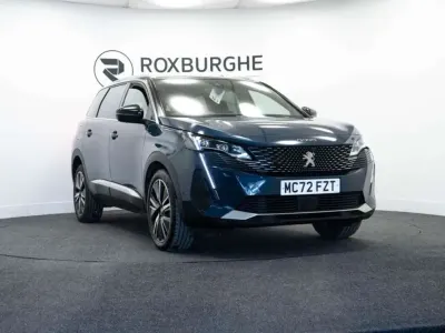Second-hand Peugeot 5008 Premium 130 CP (95 kW) 2023 Albastru SUV