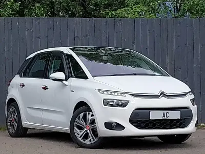 Käytetty Citroën C4 Exclusive 114 HP (83 kW) 2013 Valkoinen Tila-auto