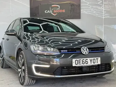 Używany VW Golf VII GTE 204 KM (150 kW) 2016 Hatchback