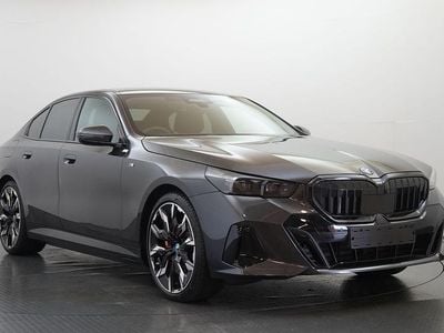 Usado BMW 550e M Sport 482 CV (354 kW) 2026 Gris