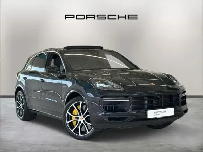 Usado Porsche Cayenne Turbo E-Hybrid 670 CV (492 kW) 2022 Azul SUV