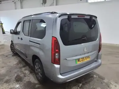Used Vauxhall Combo Ultimate 100 kW (136 HP) 2025 MPV