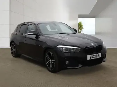 Begagnad BMW 118 M Sport 150 HK (110 kW) 2018 Svart Halvkombi
