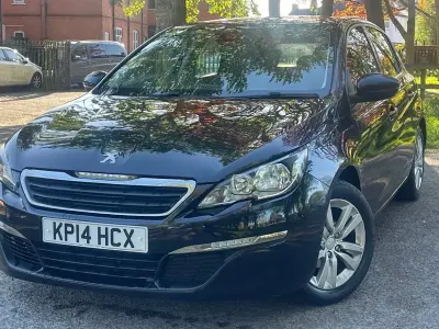 Used Peugeot 308 Active 100 HP (73 kW) 2014 Black Hatchback