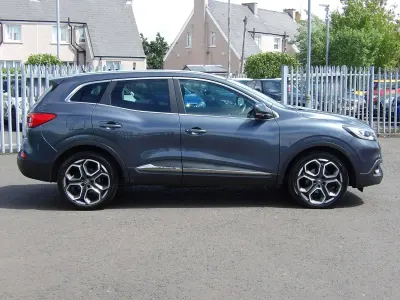 Usado Renault Kadjar Dynamique 130 HP (95 kW) 2016 Cinzento SUV