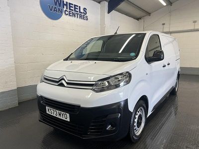 Używany Citroën Dispatch 2023 Biały Minivan